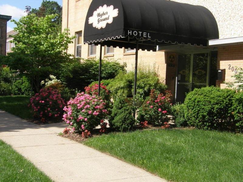 Higher Ground Hotel Independence Exterior photo